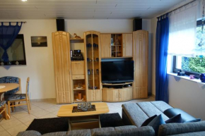Barrierefreie Ferienwohnung Mit Terrasse Und Überdachtem Grillplatz Und Garten Zur Gemeinschaftlichen Nutzung